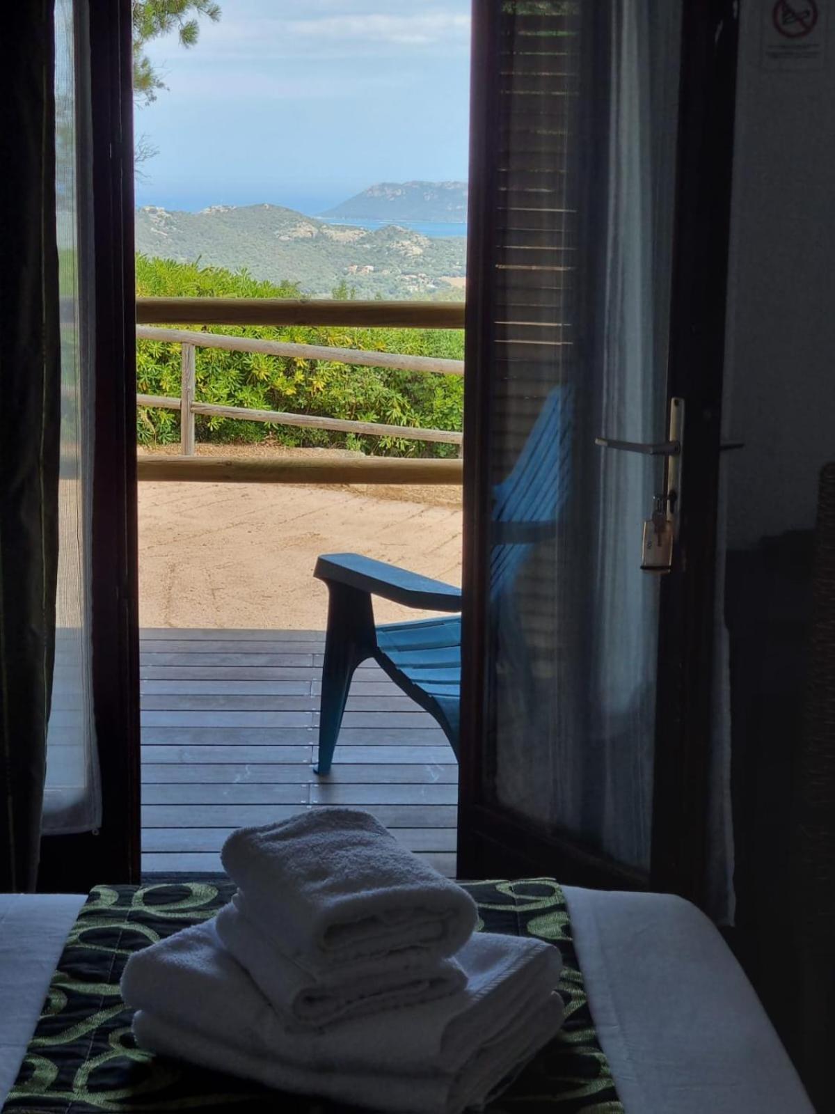 Bungalows Du Maquis Porto-Vecchio  Buitenkant foto
