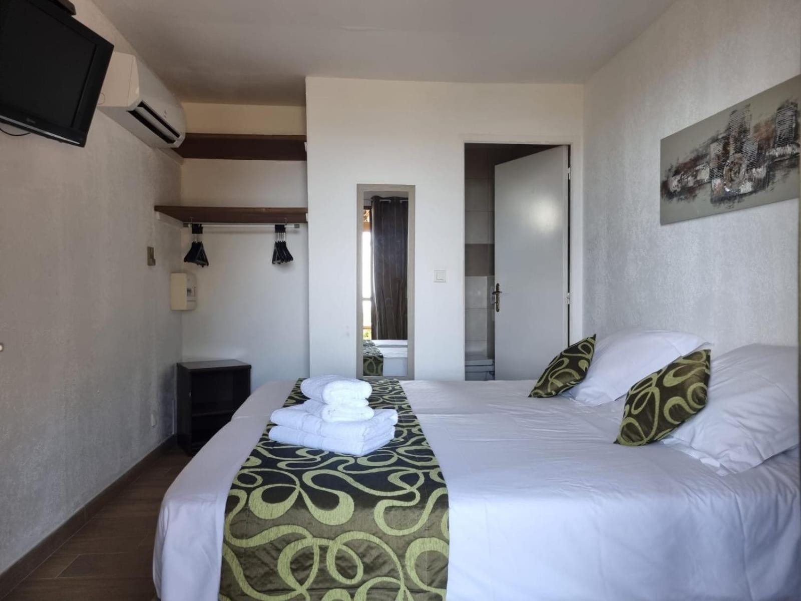 Bungalows Du Maquis Porto-Vecchio  Buitenkant foto