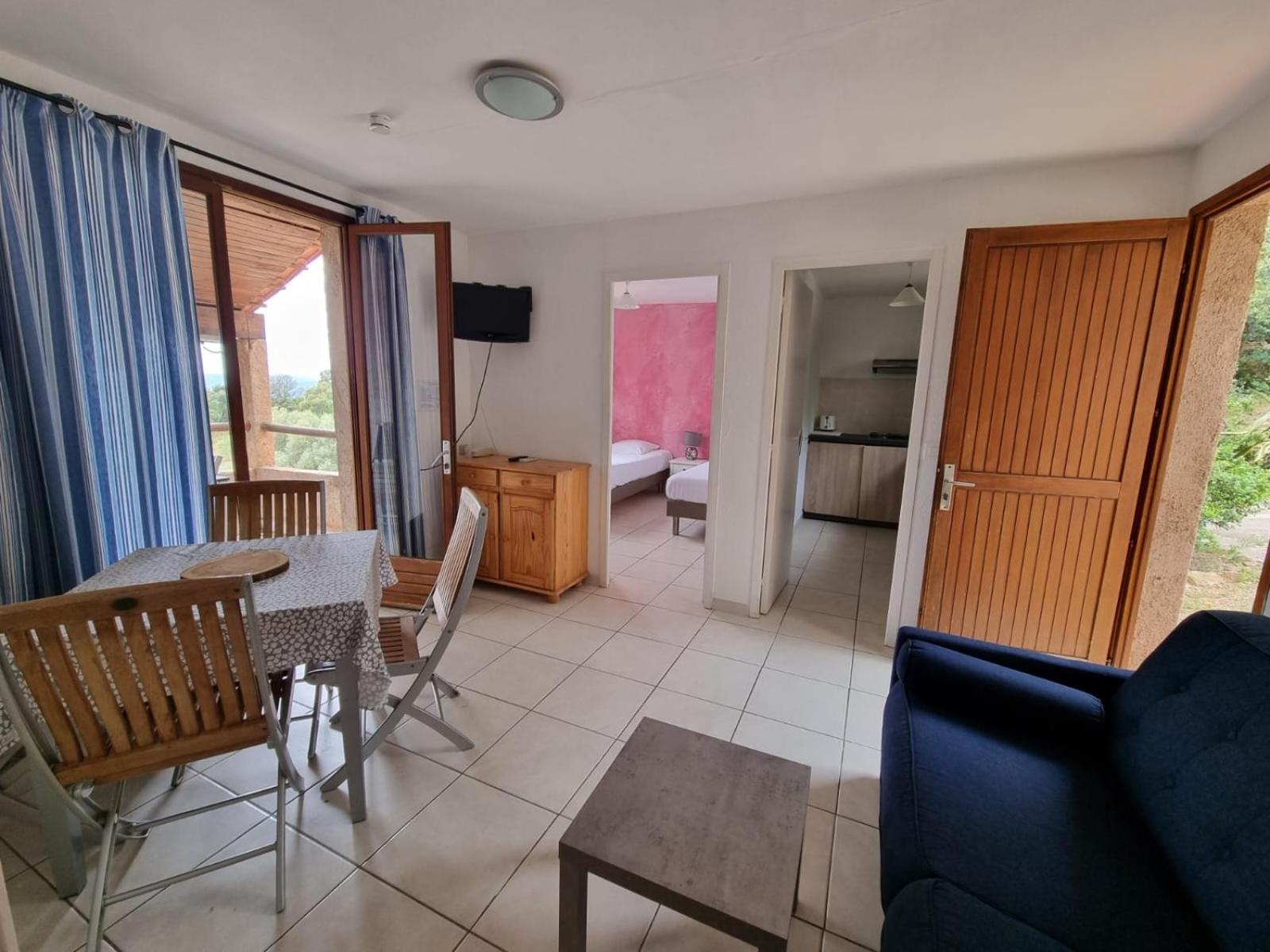 Bungalows Du Maquis Porto-Vecchio  Buitenkant foto