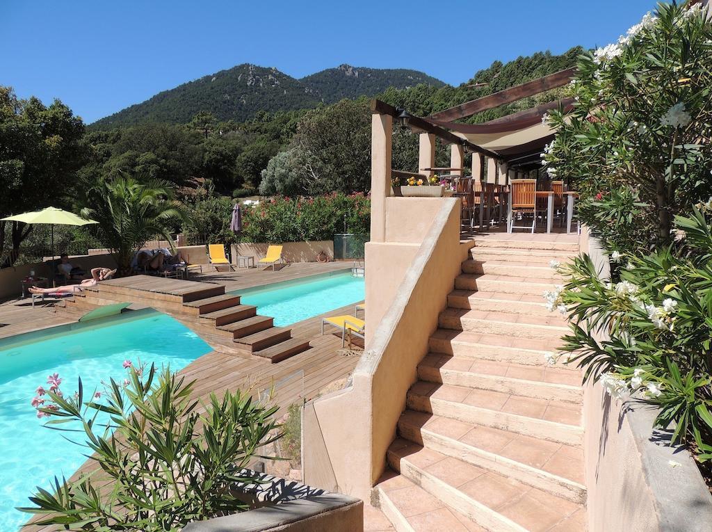 Bungalows Du Maquis Porto-Vecchio  Buitenkant foto